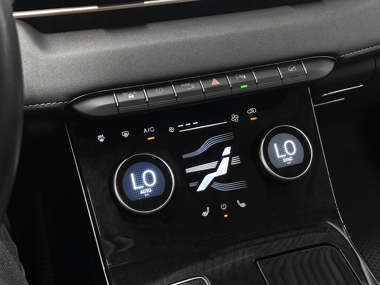 LX
